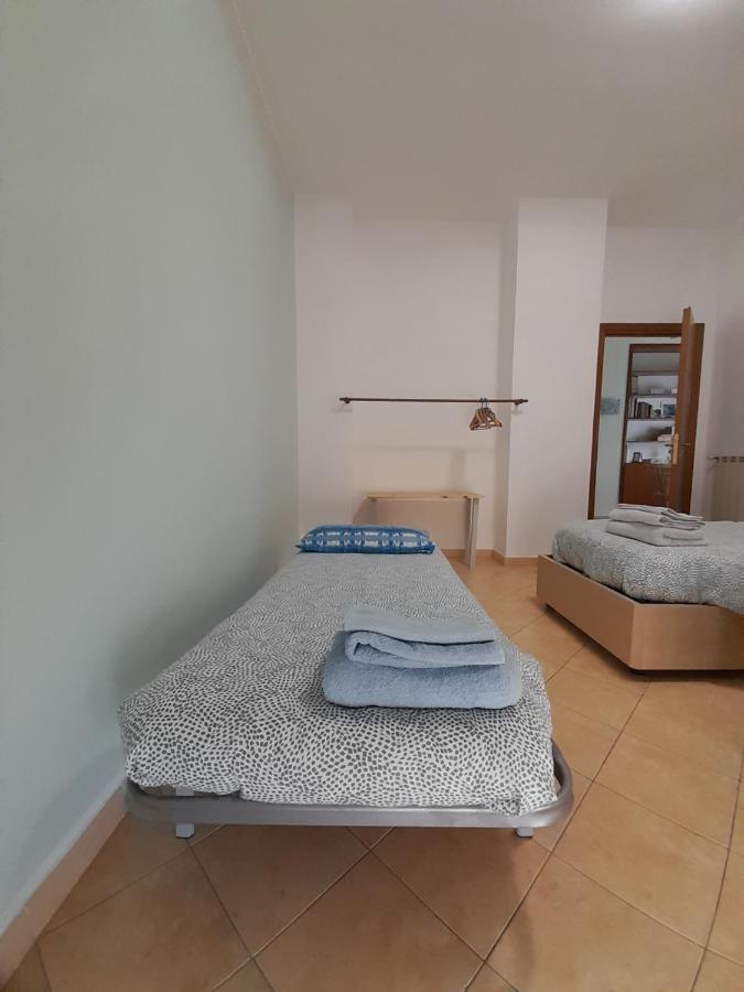 A Casa Di Ciccio Da'Mmonte Hotell Velletri Exteriör bild